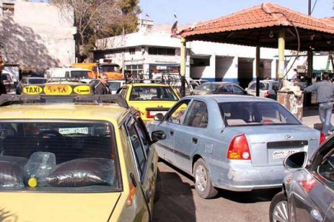 محافظة ريف دمشق تصدر جدول بالكازيات التي سيتوفر فيها البنزين خلال العطلة 