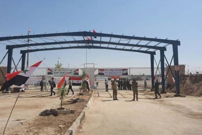 مشكلة تعرقل حركة الشحن بين سورية والعراق ومساعي لحلها