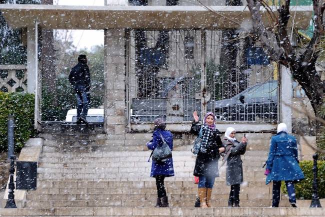 منخفض جوي قطبي يبدأ تأثيره غداً ويمتد لـ4 أيام .. امطار غزيرة واحتمال تساقط الثلوج على دمشق مساء السبت