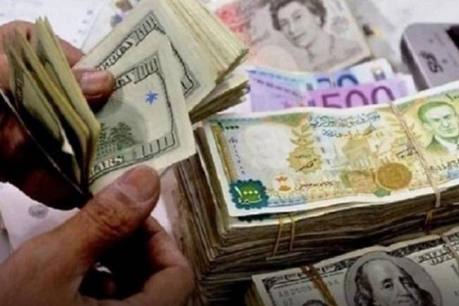 المركزي يرفع سعر دولار الجمارك لـ706 ليرات  وتاجر يحذر من ارتفاع أسعار المستوردات