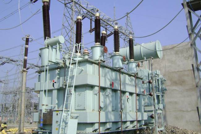 اللجنة الاقتصادية توصي باستيراد محولات كهربائية رغم تصنيعها محلياً !