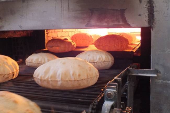 توضيح من شركة المخابز حول قرار منع عمل الافران ليلاً