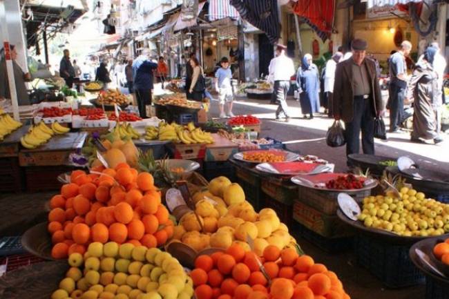 تجار سوق الهال: هذا سبب الارتفاع الجنوني بأسعار الفواكه