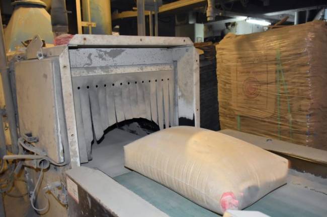 الإسمنت في القطاع الخاص بضعف سعر مؤسسة عمران!!