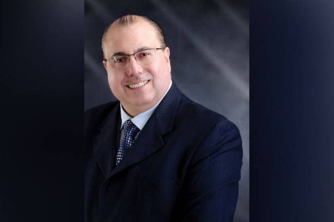 الحلبي : انعكاسات سلبية مضاعفة لتقنين الكهرباء على الصناعات البلاستيكية 