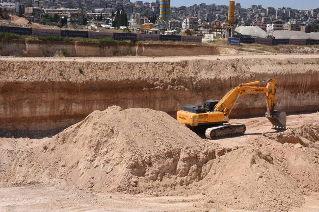 الاخرس للمقاولات : نفذنا نحو 40% من حفريات مقاسم ماروتا سيتي وصعوبات كبيرة تواجه شركات المقاولات حالياً