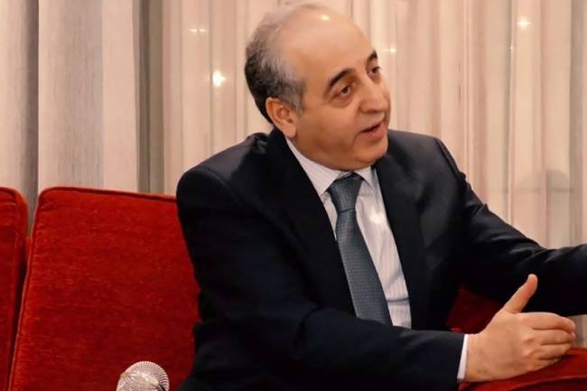 رئيس غرفة صناعة حمص يحصل على رخصة لإقامة مشروع ضخم لتوليد الكهرباء من الشمس في حسياء