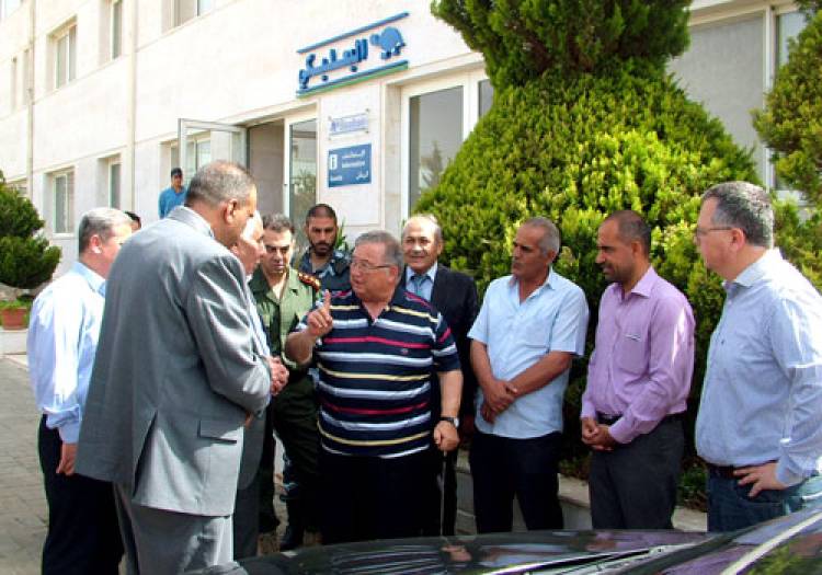 جمع ثروته حول العالم وحملها إلى دمشق 