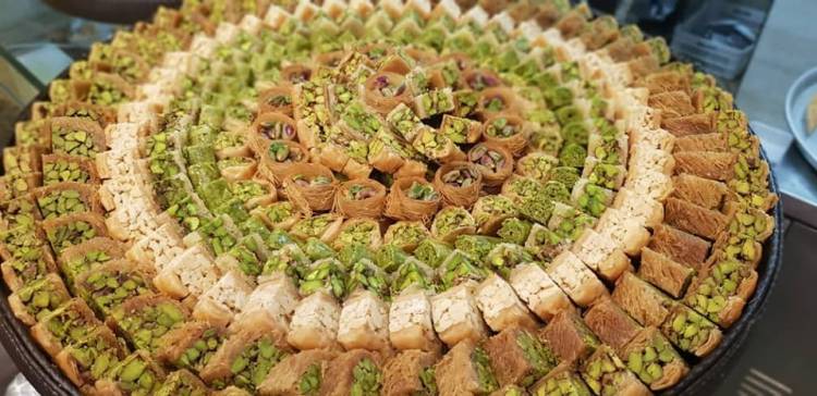 أسعار الحلويات الشرقية بارتفاع مستمر وراتب الموظف لا يكفي لـ2 كيلو