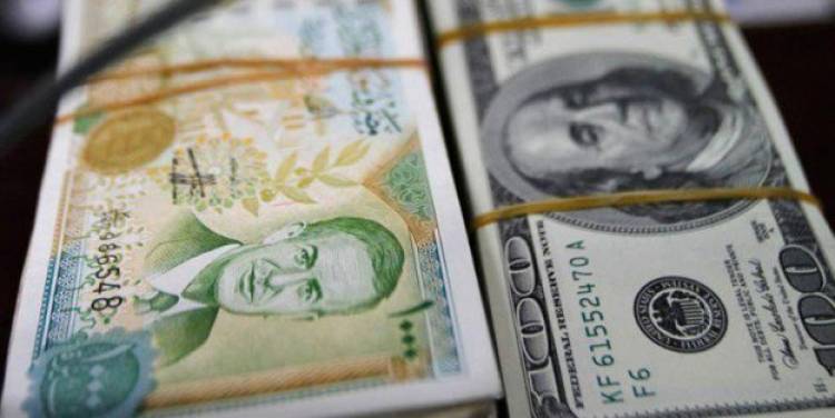 المركزي يسمح بتسليم الحوالات الخارجية الواردة  من شركات عالمية بسعر دولار تفضيلي قدره 700 ليرة