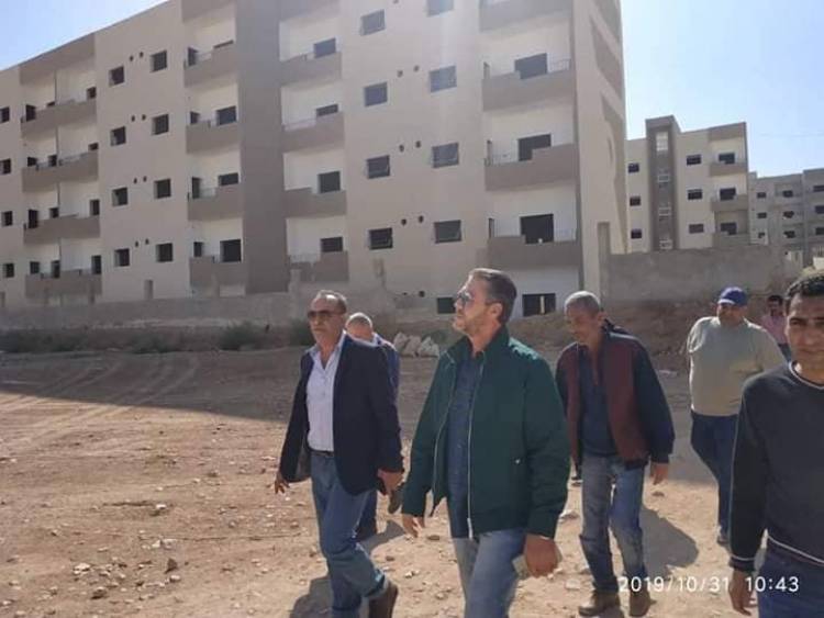 وزير الإسكان: خطة لتشييد 100 ألف وحدة سكنية.. وتسديد الاقساط يصل لـ25 عاماً