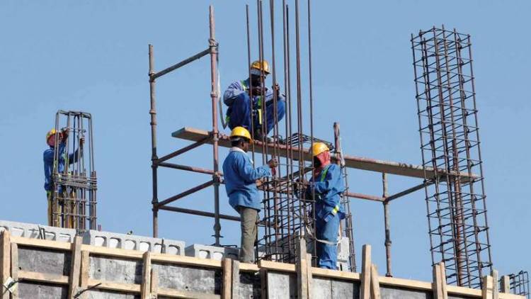 مهندسون: توقيف أعمال البناء والإكساء في دمشق حتى إشعار آخر