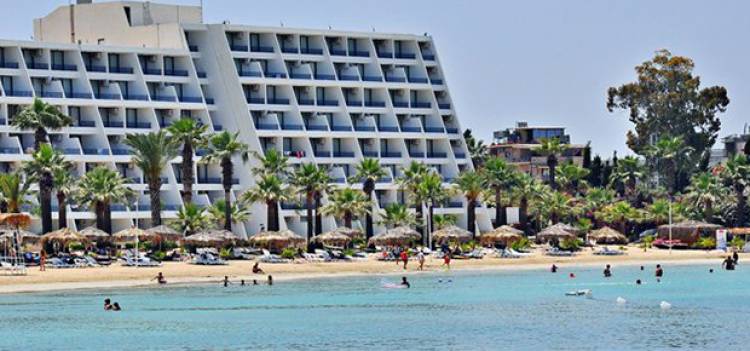 رغم أسعارها المرتفعة ووقف النشاط السياحي .. حجوزات منتجعات الساحل كاملة للعيد 