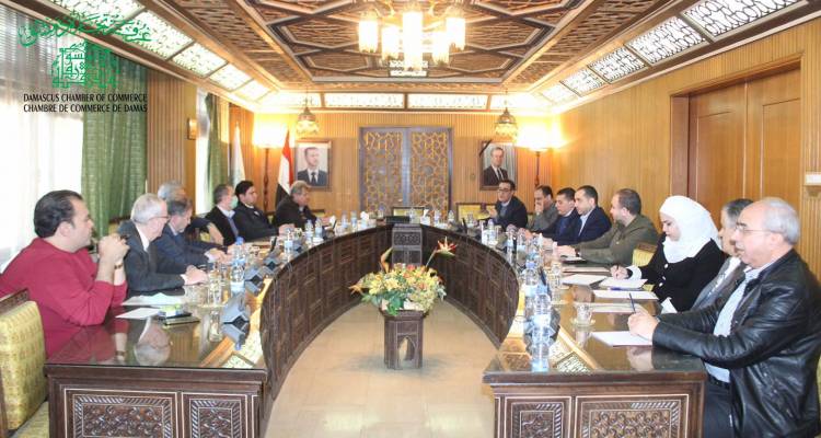 تجار دمشق يطالبون بتحرير الاسعار وإلغاء نسب الأرباح  لجميع السلع 