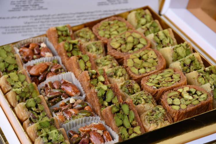 جمعية الحلويات: كلفة كيلو الحلويات الشرقية تتراوح ما بين 30 إلى 65 ألف ليرة ومحلات شهيرة تتوقف عن صناعته 