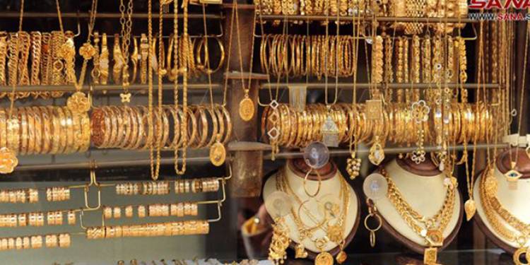 غرام الذهب ينخفض 10 آلاف ليرة في السوق السوريّة