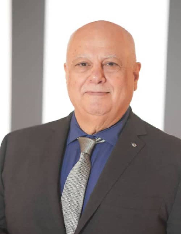 سوريا لا تحتاج متحدثين… بل مسؤولين يتحملون النتائج.. المهندس ياسر أسعد : من حق السوريين أن يسألوا والوزير ليس محللاً يتوقع